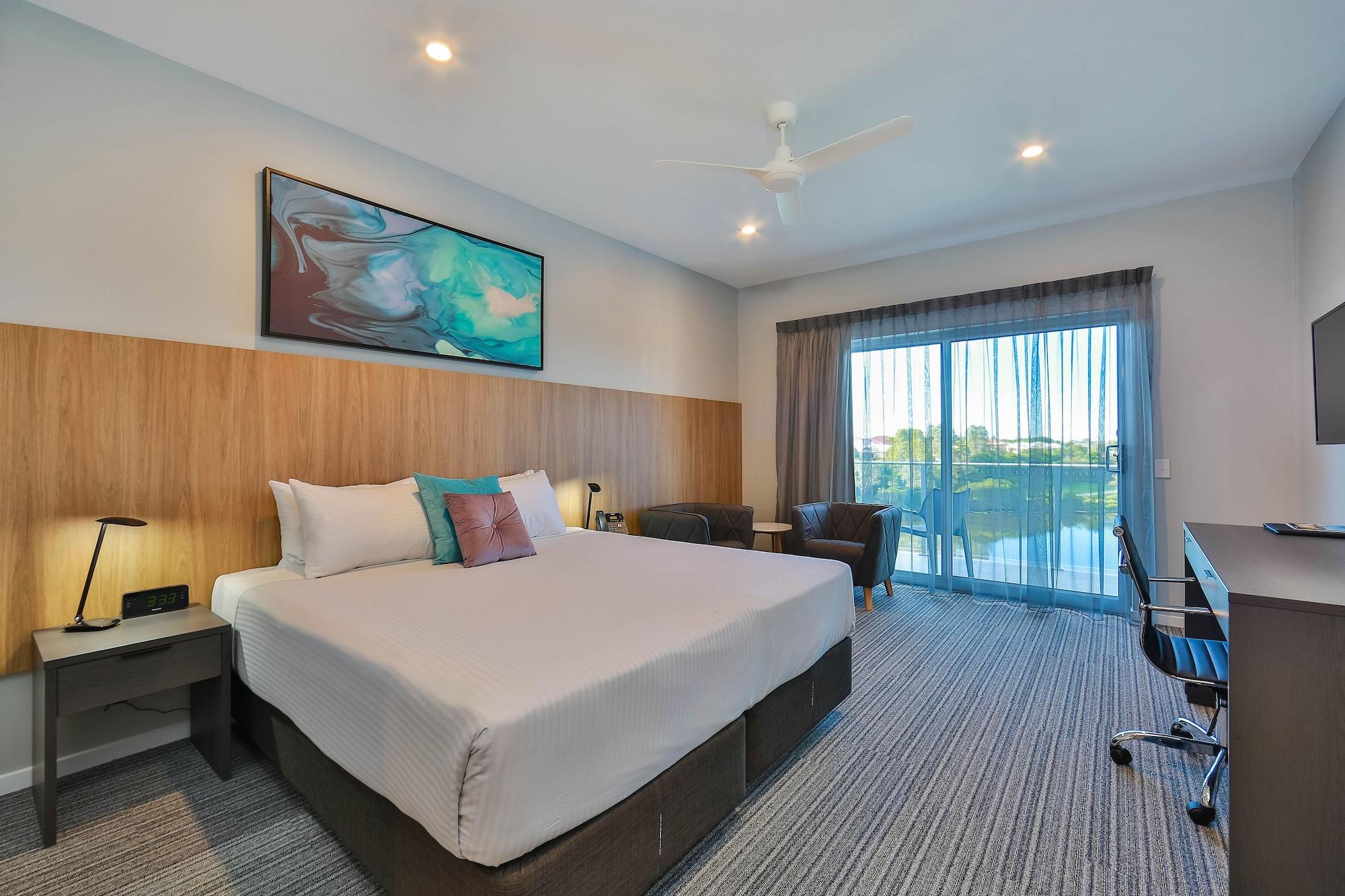 Best Western Plus North Lakes Hotel Exterior photo